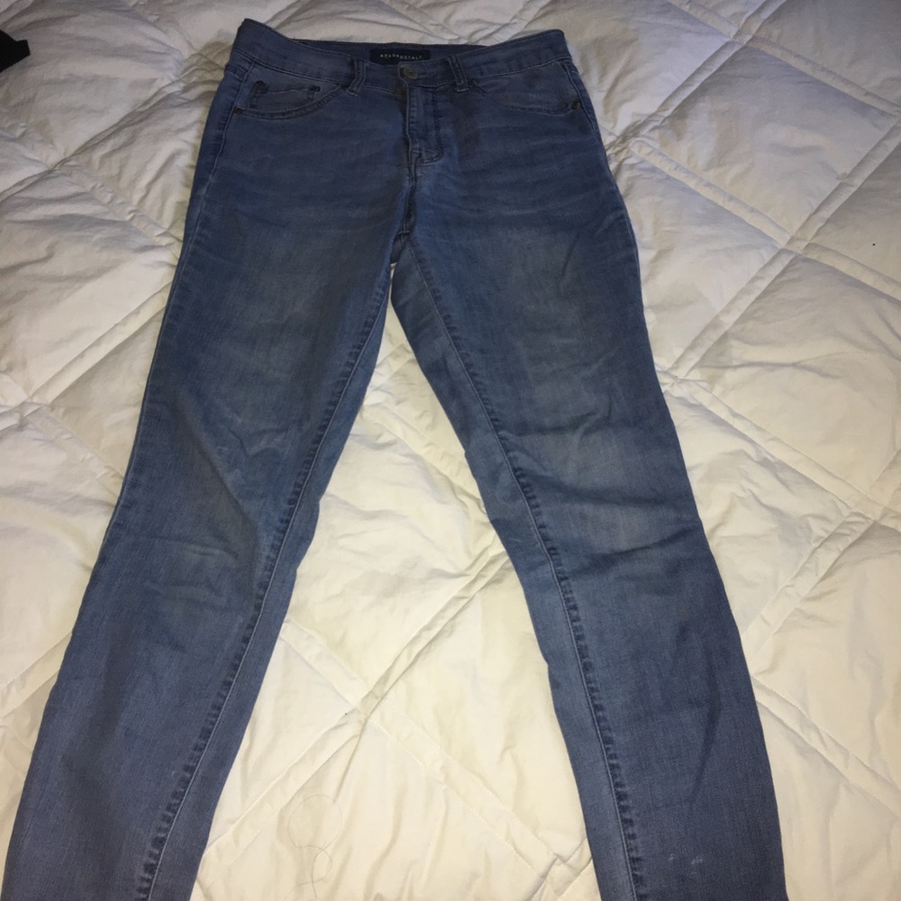 High waisted jeans